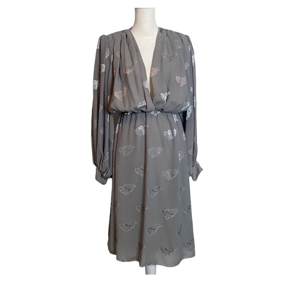 Vtg CHACHET by Bari Protas, grey and silver long sleeve floral appliqué dress